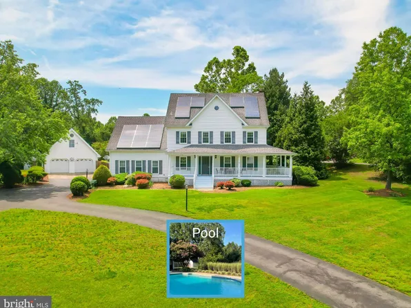 13 Quailwood Pkwy, La Plata, MD 20646