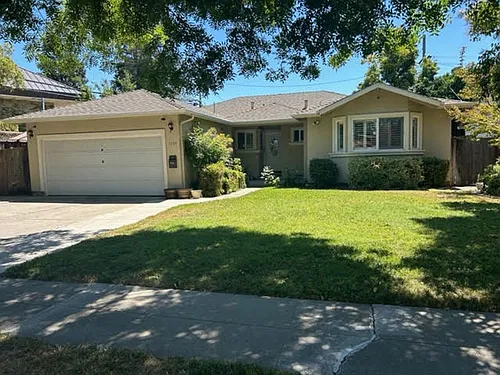 1204 Redcliff Dr Photo 1