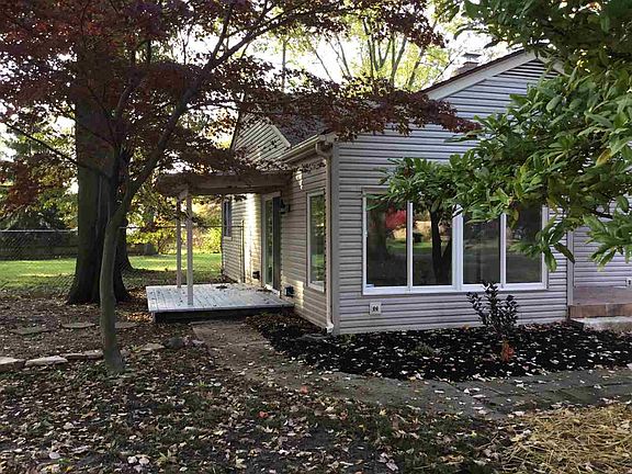 2nd image of 1036 Northlawn Dr