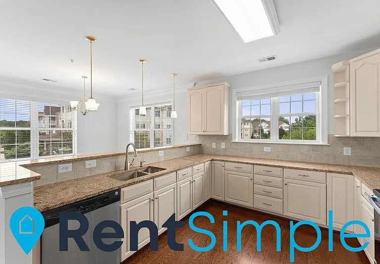 15221 Royal Crest Dr #201 — Photo 30