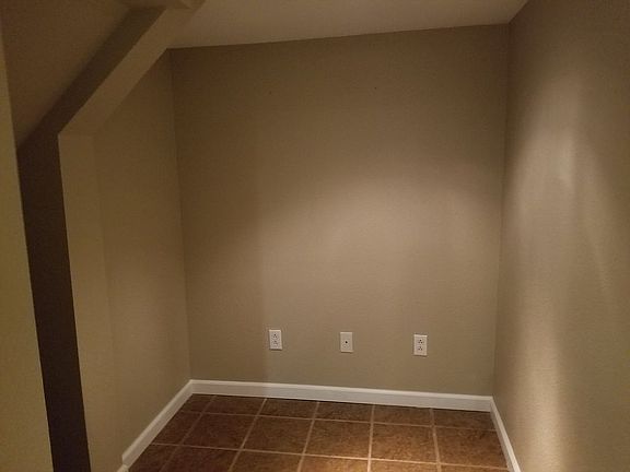 Small basement office