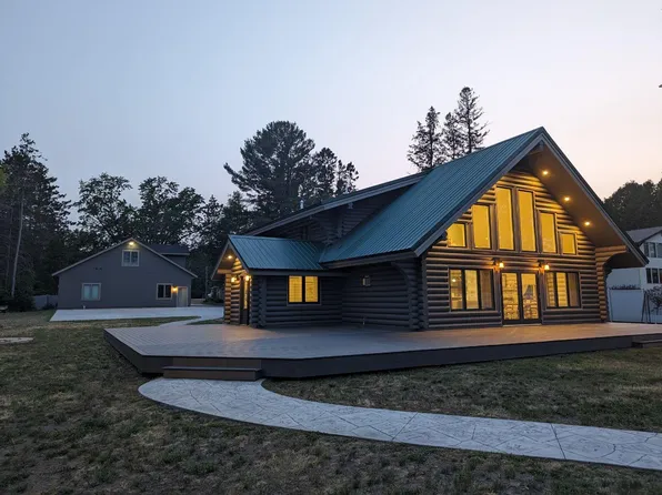 371 Lakeshore Dr, Moose Lake, MN 55767