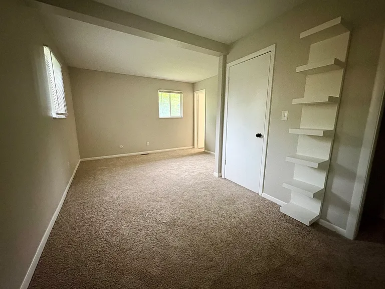 Unit Photo