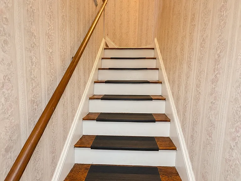 12 Tennyson St #2 — Photo 15