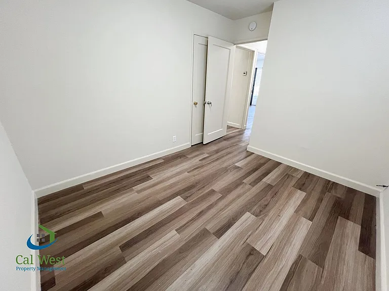 99 Atlas Ave — Photo 17