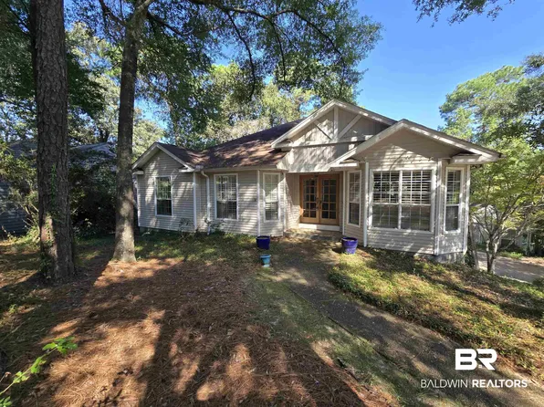 130 Lake Front Dr, Daphne, AL 36526