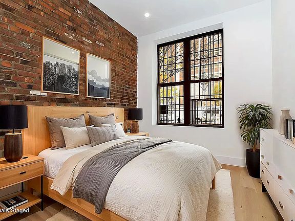 2nd image of 333 Warren St #1W