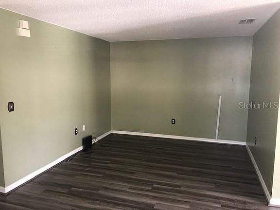 3rd image of 7918 Longwood Run Ln