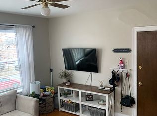 1202 Woodland Dr APT 2S, Clayton, MO 63117