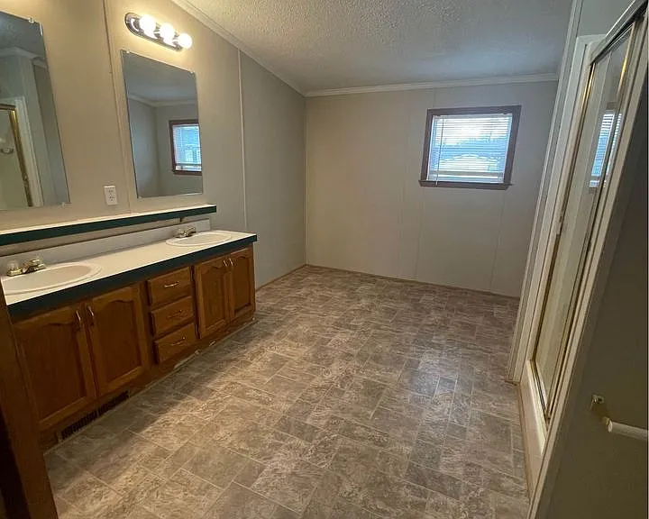 Oakridge Estates — Photo 45