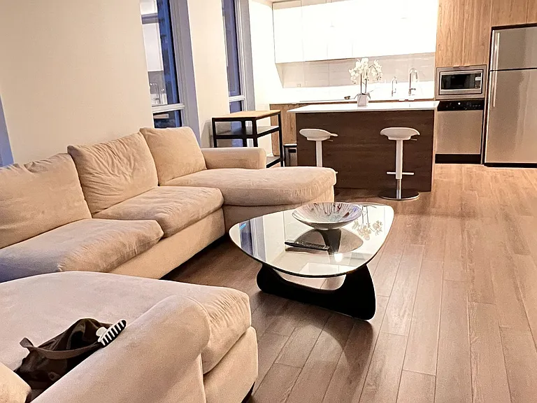 8 Ann St #306 — Photo 2