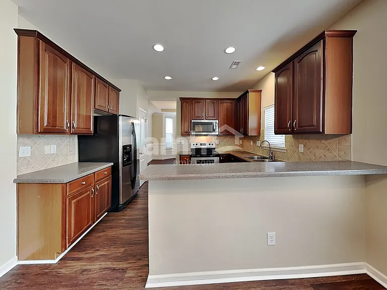 14605 Lyon Hill Ln — Photo 3