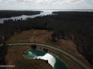 166 Baird Point Rd, Grantsboro, NC 28529