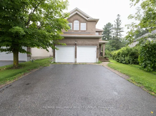 281 Goldridge Dr, Ottawa, ON K2T 1H4
