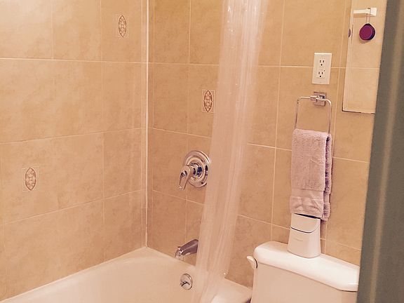 5th image of 306 E 80th St APT 1D