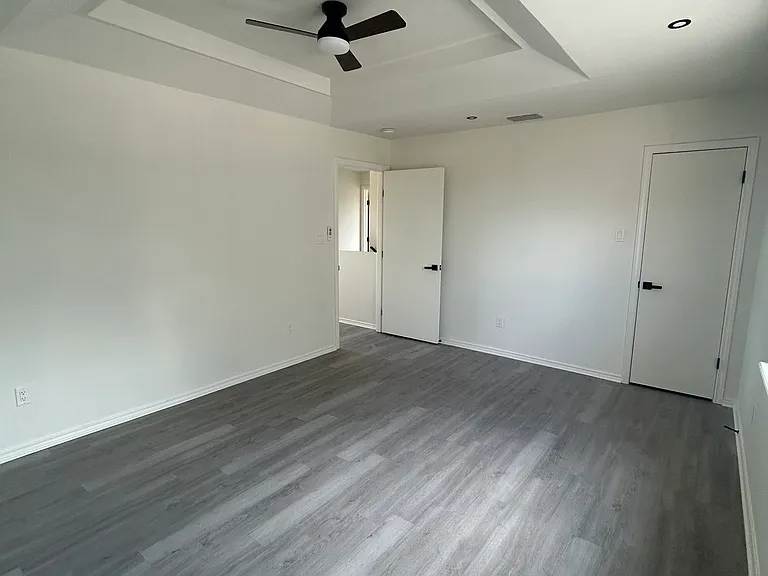 815 W Cooper St — Photo 13