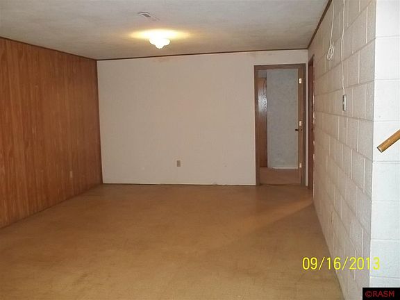5th image of 1105 Willow Ct