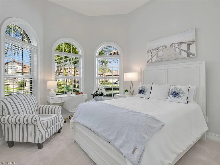 7864 Valencia Ct — Photo 36