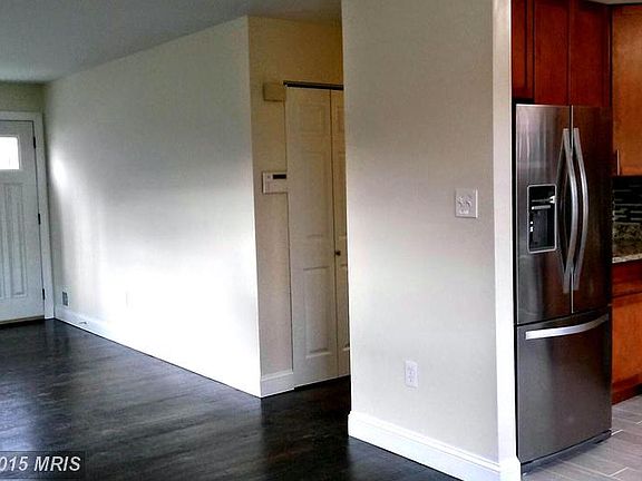 5th image of 7402 Abbington Dr
