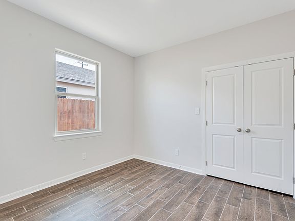 2nd image of 5111 Carambola Ln