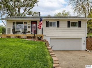 302 N Osage St, Papillion, NE 68046
