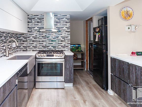 2nd image of 38 Leo St #32