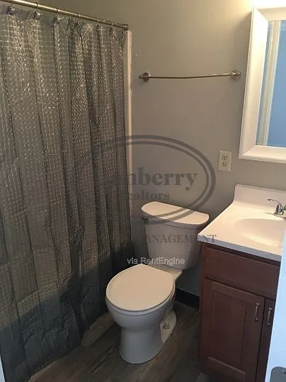 725 N Cory St #E — Photo 11