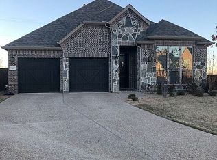 405 Lilly Ct, Roanoke, TX 76262