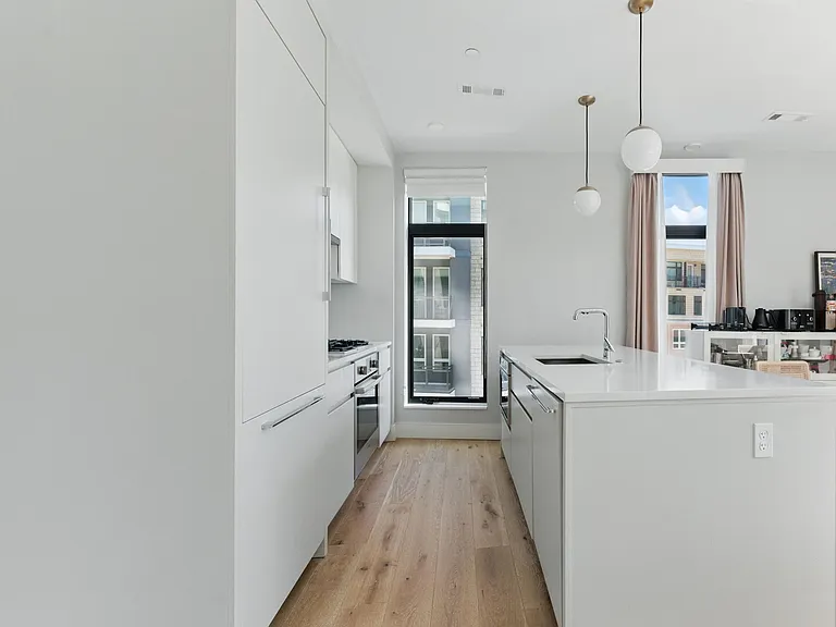 191 Washington St #524 — Photo 3