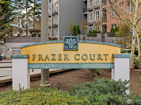16275 NE 85th St APT 311, Redmond, WA 98052