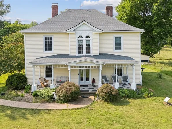 36 Carter Rd, Cumberland, VA 23040