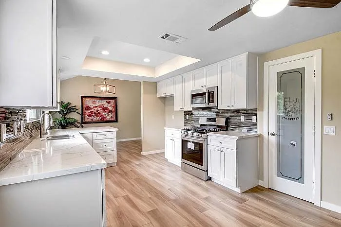 10344 Mignonette St — Photo 3