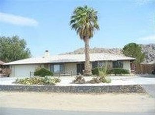 17065 Ocotilla Rd, Apple Valley, CA 92307