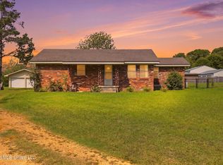 1046 McGregor St S, Wiggins, MS 39577