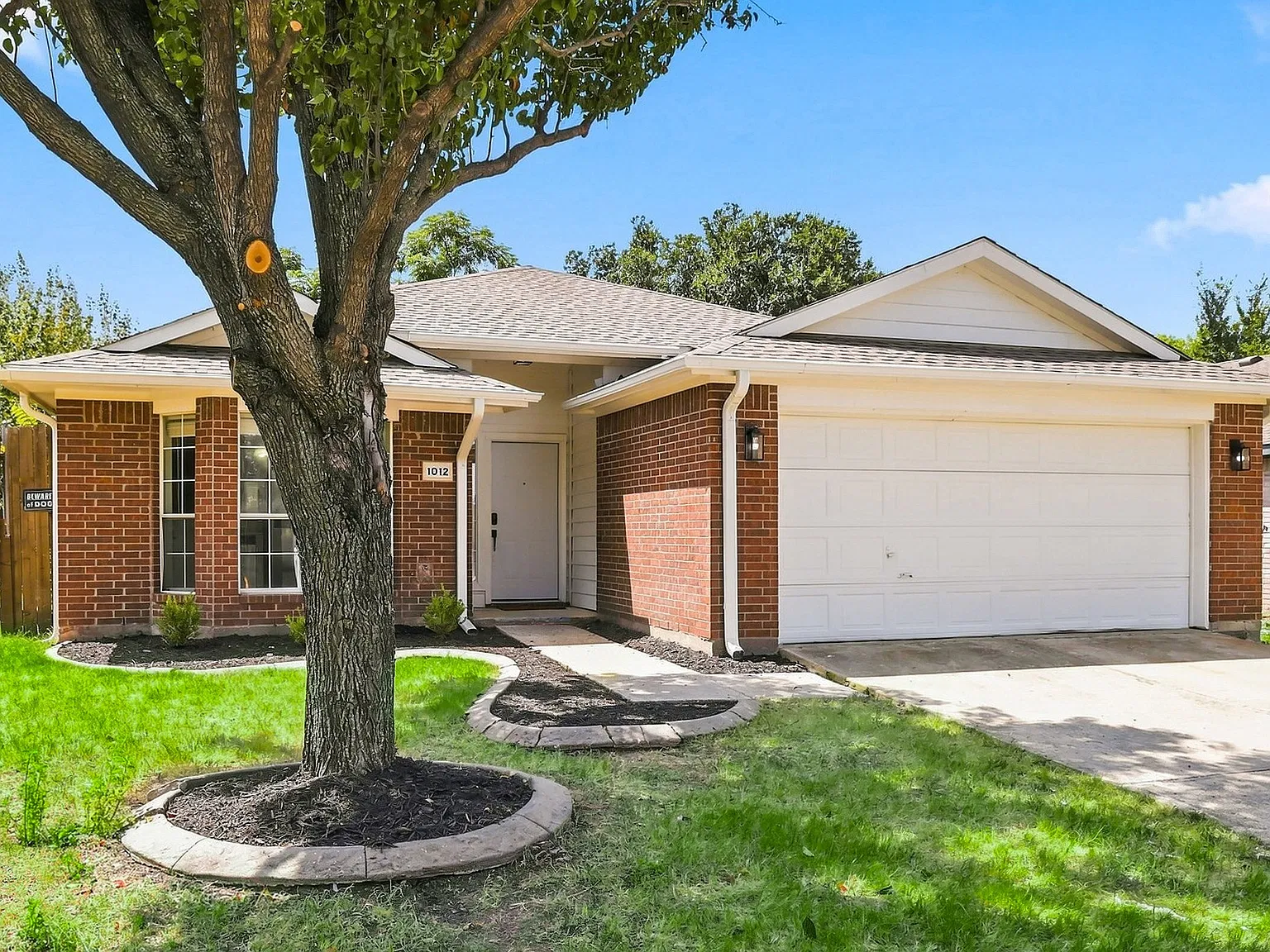 1012 Waterview Drive - 1 — Photo 2