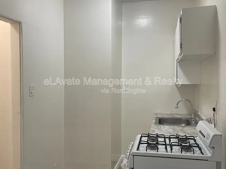 832 S Fedora St #105 — Photo 5
