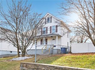 323 Exeter St, Bridgeport, CT 06606