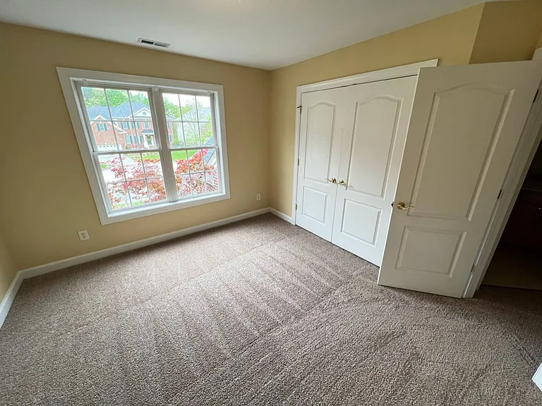 1006 Goldenview Ct — Photo 20