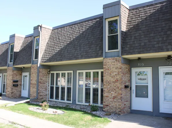829 23rd Ave S, Moorhead, MN 56560