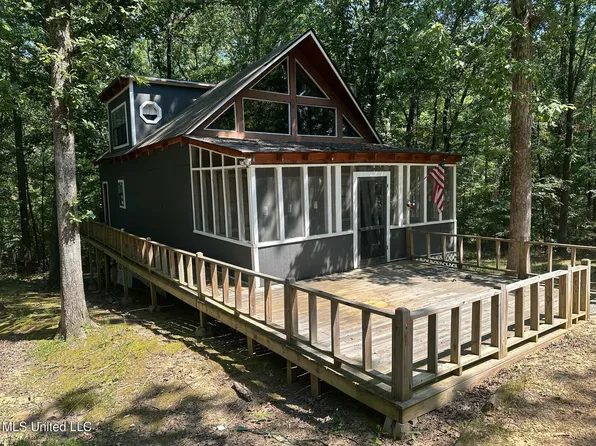 54 Fawn Dr, Oakland, MS 38948