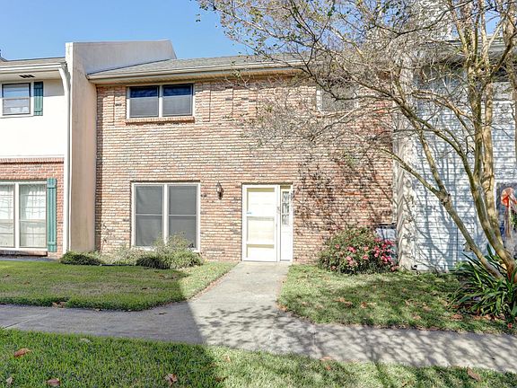 2nd image of 204 Dublin Cir APT C