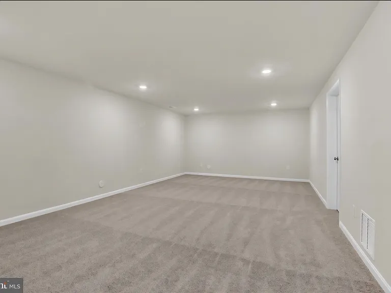 404 Constellation Ln — Photo 25