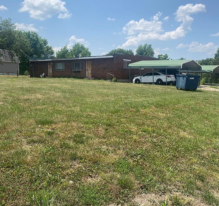 325 Prospect St, Brookfield, MO 64628 | Zillow