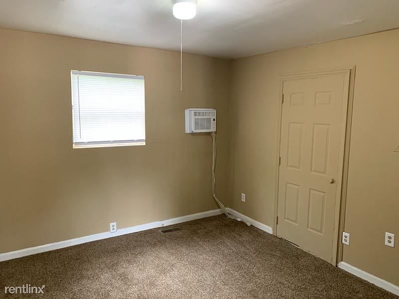 2063 A Walton Way Room