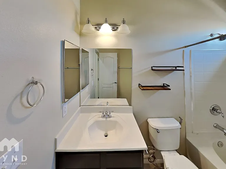 8356 Waylon Ave — Photo 14