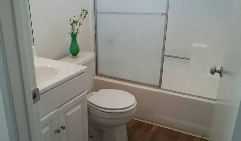1627 N Fair Oaks Ave — Photo 9