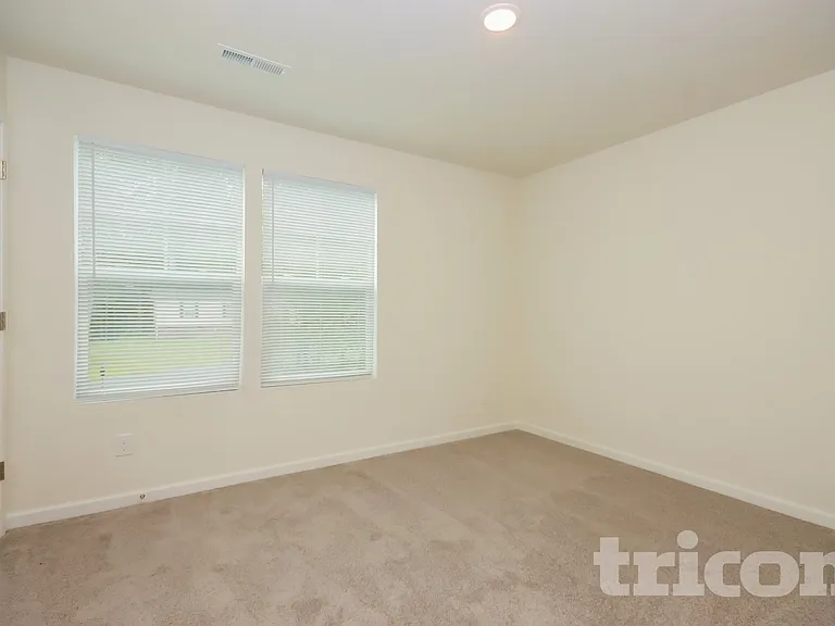 109 Sunwood Ct — Photo 12
