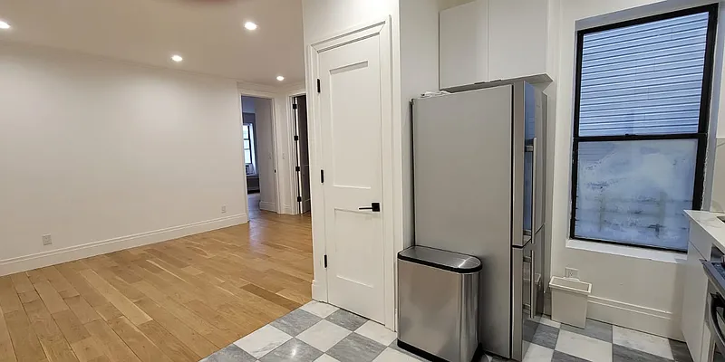 Rented by MJ Property Group LLC | media 21