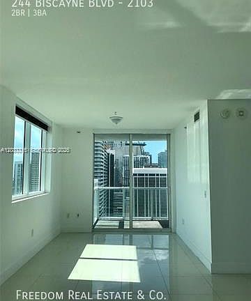 4th image of 244 Biscayne Blvd APT 2103