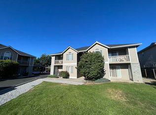 1362 Brown St APT B, Wenatchee, WA 98801